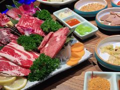 -明洞阿姨·韩式酱蟹烤肉·创意料理(三元桥店)