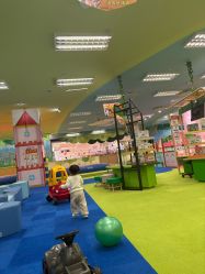 -莫莉幻想儿童乐园(武汉经开永旺店)