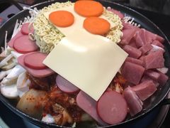 泡菜五花肉锅-炙韩料理·部队锅专门店