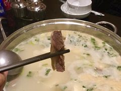 狗肉-英子补身汤(海兰路店)