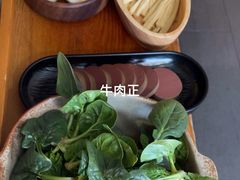 -左庭右院鲜牛肉火锅(浦江欢乐颂店)