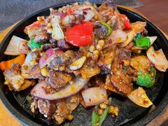 铁板青稞藏香猪-林芝工布庄园希尔顿酒店-猎味中餐厅
