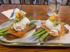 三文鱼水波蛋松饼-AFS Cafe & Canteen(闽江二路店)