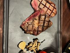 -恰餐厅及酒吧 CHAR Bar & Grill (北京丽都皇冠假日店)