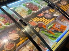 -尚品海鲜肥牛自助火锅(湖明店)