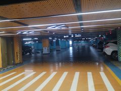 -金虹桥国际中心·停车场
