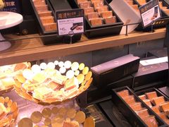 -巴黎贝甜(大宁国际商业广场店)