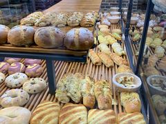 -焙丽拾光(麦凯乐直营店)