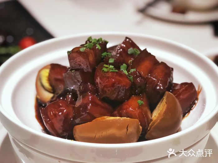 HOMES上海本帮菜(襄阳公园店)特色红烧肉图片