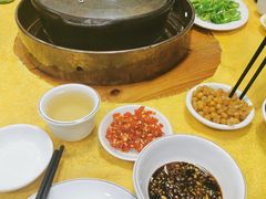 -濠轩阁特色生蚝火锅(水湾路店)