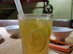 手打柠檬茶-外父煮意多元化餐厅(商业城店)