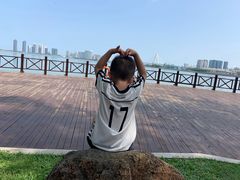 -万绿园