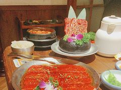 -明洞阿姨·韩式酱蟹烤肉·创意料理(三元桥店)