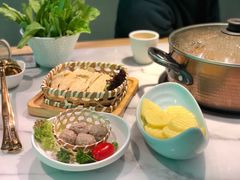-六少·猪肚包鸡火锅(卓悦INTOWN店)