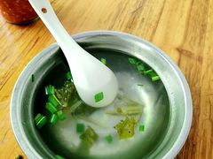 -灵山卢梅燕粉店