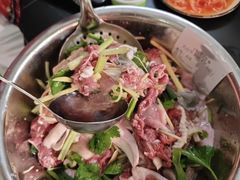-周良天山牛杂城(天山路总店)