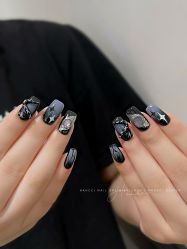 -花岐款式专研健康美甲沙龙