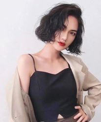-妃格美发沙龙·烫发·染发