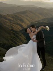 -乐派诗婚纱摄影