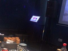 -里堂派对·独栋团建聚会小院轰趴馆(三圣乡店)