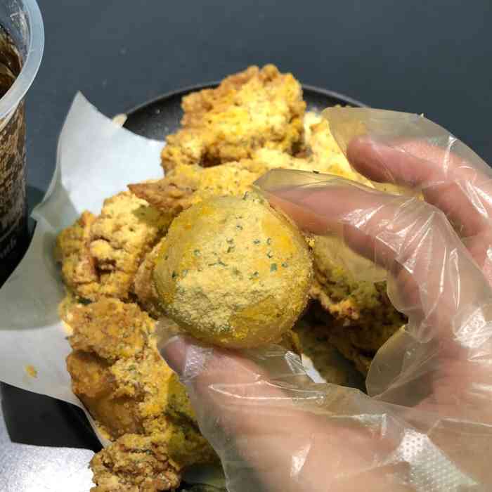 崔酱炸鸡(东街店)-"「银栗炸鸡」点了半只鸡,是给切好的,不用.