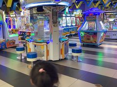 -反斗乐园π·电玩·高空拓展·蹦床(龙华天虹店)