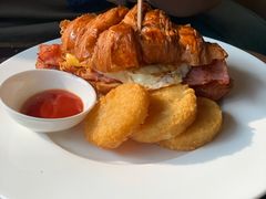 -杭州逸酒店(西湖武林店)