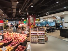 -中百仓储超市有限公司(越秀星汇维港店)