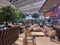 大堂-食悦天美食广场(西安CityOn熙地港购物中心店)