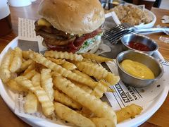 -Thanks美式餐厅(汉堡咖啡店)