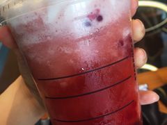 石榴爆爆星冰乐-星巴克臻选(成都宽窄巷子店)