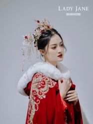 -Lady  Jane高端婚纱礼服馆