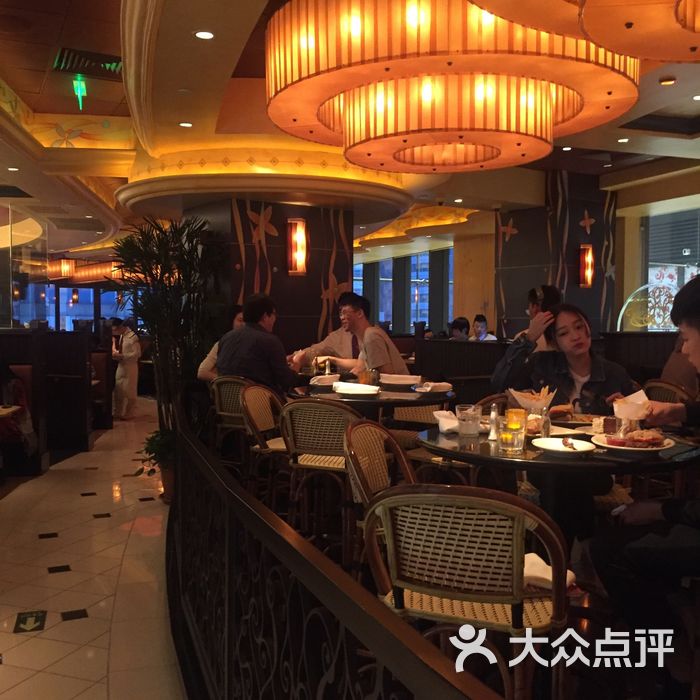 the cheesecake factory 芝樂坊餐廳