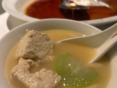丝瓜盐卤豆腐煲-荣轩(新荣记环球金融中心店)