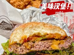 泰式冬阴功牛肉汉堡-FATBURGER 特富客汉堡(外交公寓店)