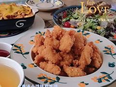 -Rabbit Cafe私房西餐甜点咖啡(栖霞路店)