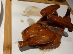 红烧乳鸽-汤城小厨•粤菜•靓汤(金宝街店)