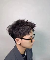 -朗峰专业美发沙龙