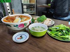 -绿柠食堂(北外滩店)