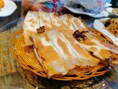 -阿洪锅贴王(小吃城店)