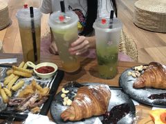 原味可颂-瞄一喵猫咖(格力海岸店)