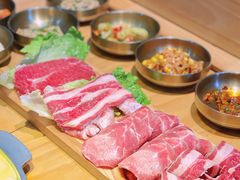 牛五花-金顺韩式烤肉·网红烤肉店(广利路店)
