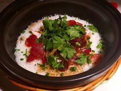 广式腊味煲仔饭-狐狸爱上椰子鸡(滨江星光大道店)