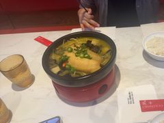 -渝是乎酸菜鱼·川渝小炒(新世界百货望京店)