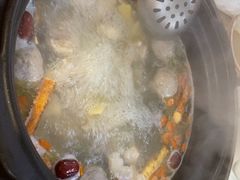 -濠轩阁特色生蚝火锅(水湾路店)