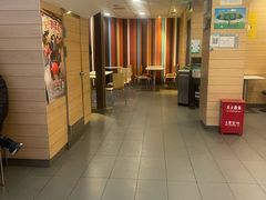 -麦当劳(乳山路店)
