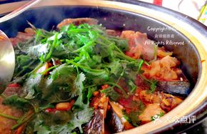 Xiushui Fish Head Royal Hot Pot