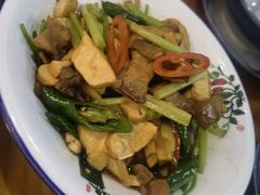 -九道菜有鸡鱼头(石鼓路店)