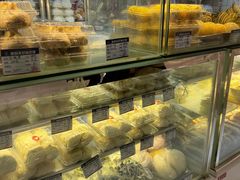 -白玉兰食品甜凤店(合生汇店)