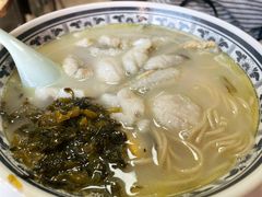-明呈黄鱼面馆(斜土路店)